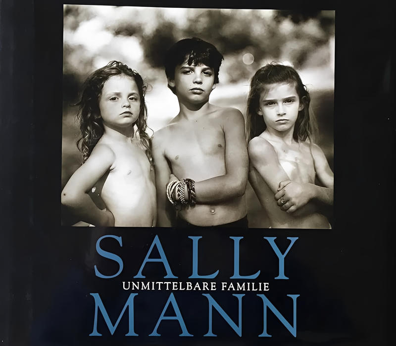Unmittelbare Familie cover image